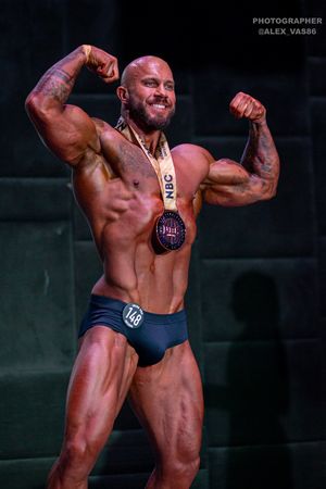 CLASSIC PHYSIQUE 178